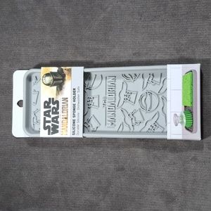 Disney Star Wars The Mandalorian Grogu Grey Silicone Sponge Holder NEW